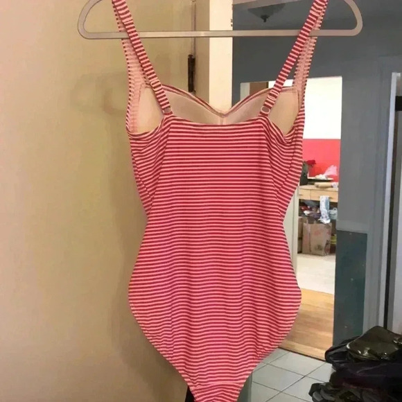 Bond-eye one piece bathing suit.  Pink and white pinstripe.  Size 6 - Picture 4 of 7